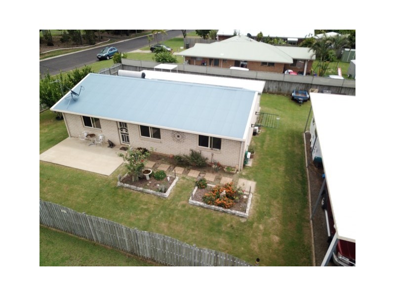 2 Harselaar Drive, Point Vernon QLD 4655