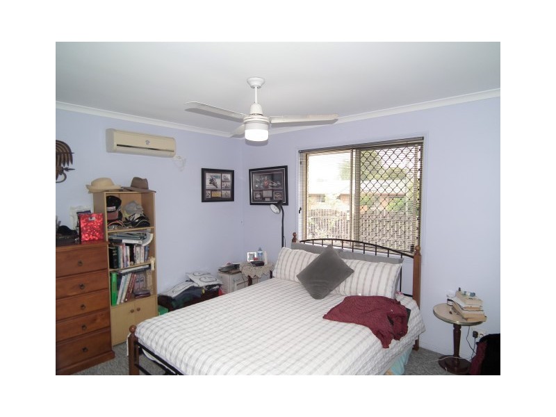 2 Harselaar Drive, Point Vernon QLD 4655