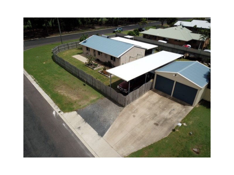 2 Harselaar Drive, Point Vernon QLD 4655