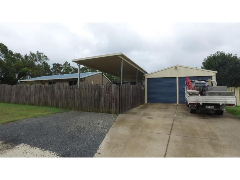 2 Harselaar Drive, Point Vernon QLD 4655