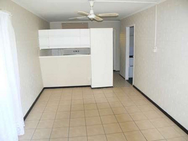 1/5 McKean, Scarness QLD 4655