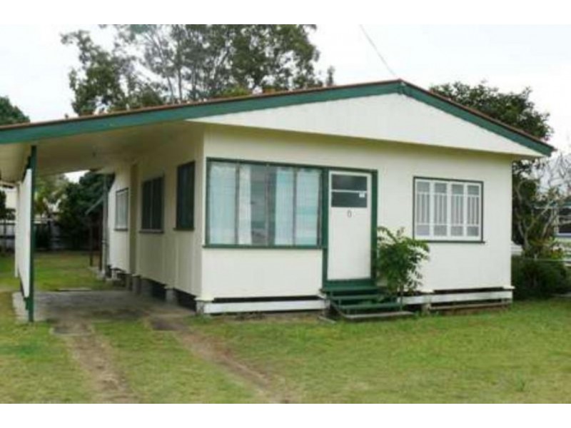 6 Ocean St, Torquay QLD 4655