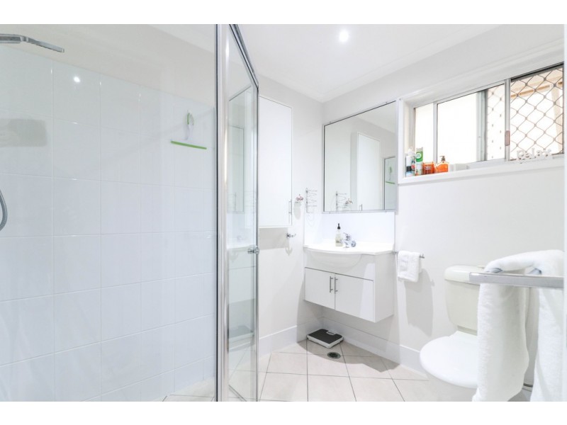 9 Kuruman Street, Scarness QLD 4655