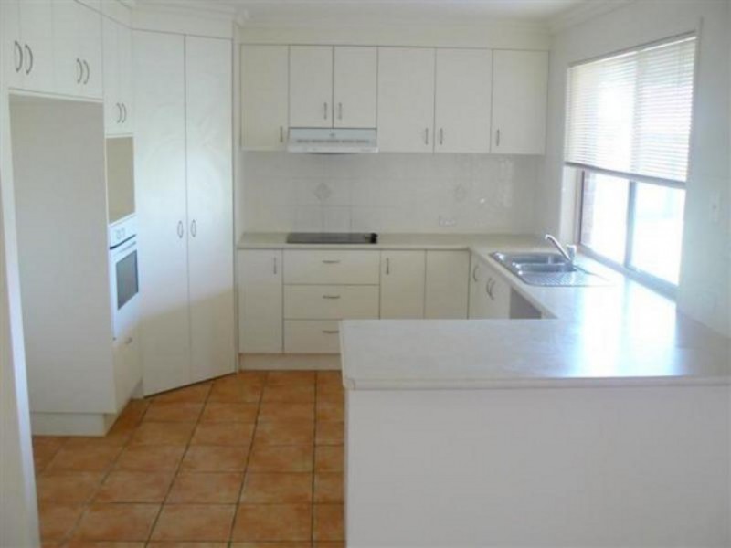 13 Abbey Court, Kawungan QLD 4655