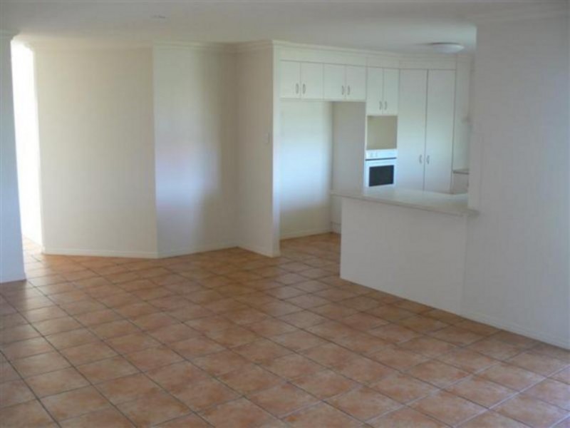 13 Abbey Court, Kawungan QLD 4655