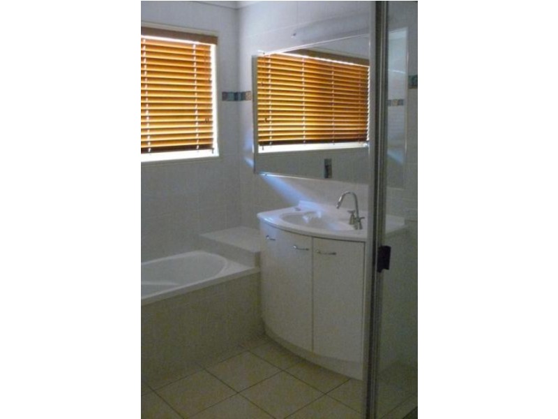 6 Whistler Court, Eli Waters QLD 4655