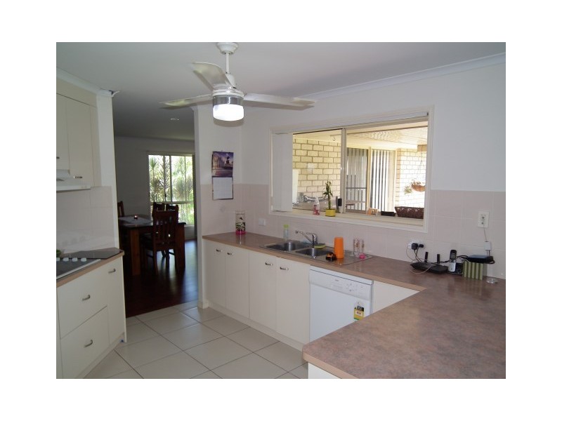 71 St Joseph Drive, Urraween QLD 4655