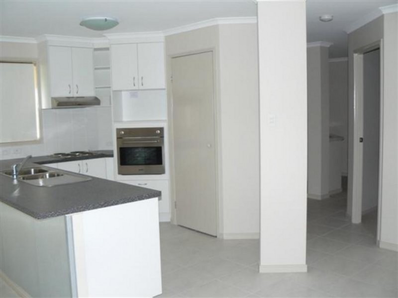 24 Cromdale Circuit, Kawungan QLD 4655