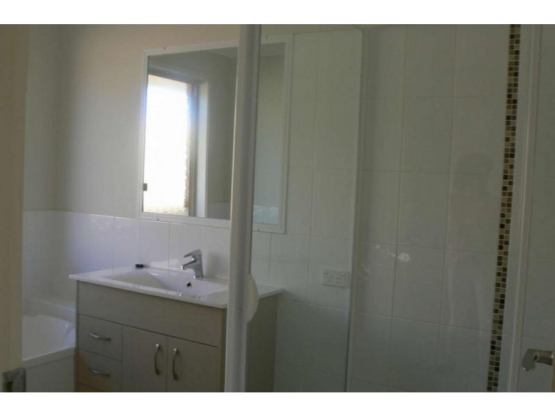 42 Picadilly Circuit, Urraween QLD 4655