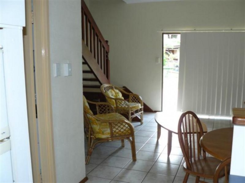 6/445 Esplanade, Torquay QLD 4655