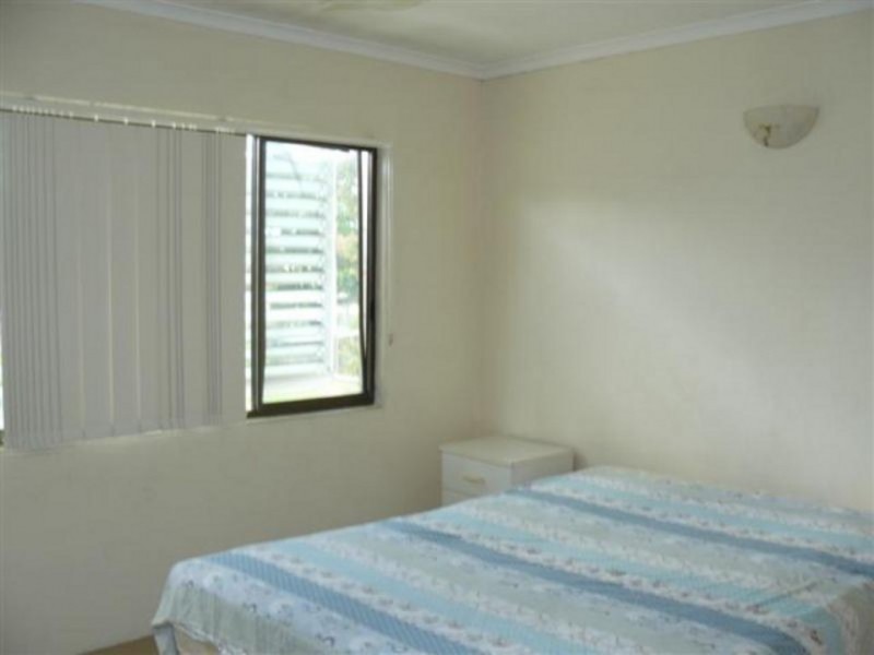 6/445 Esplanade, Torquay QLD 4655