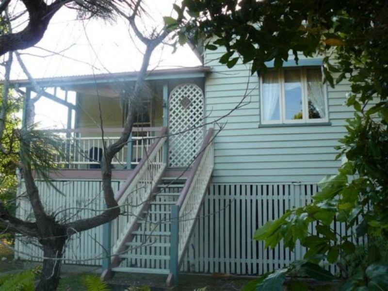 99 Long Street, Point Vernon QLD 4655