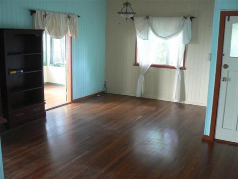 99 Long Street, Point Vernon QLD 4655