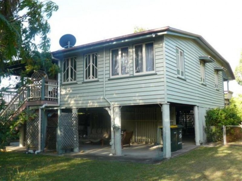 99 Long Street, Point Vernon QLD 4655
