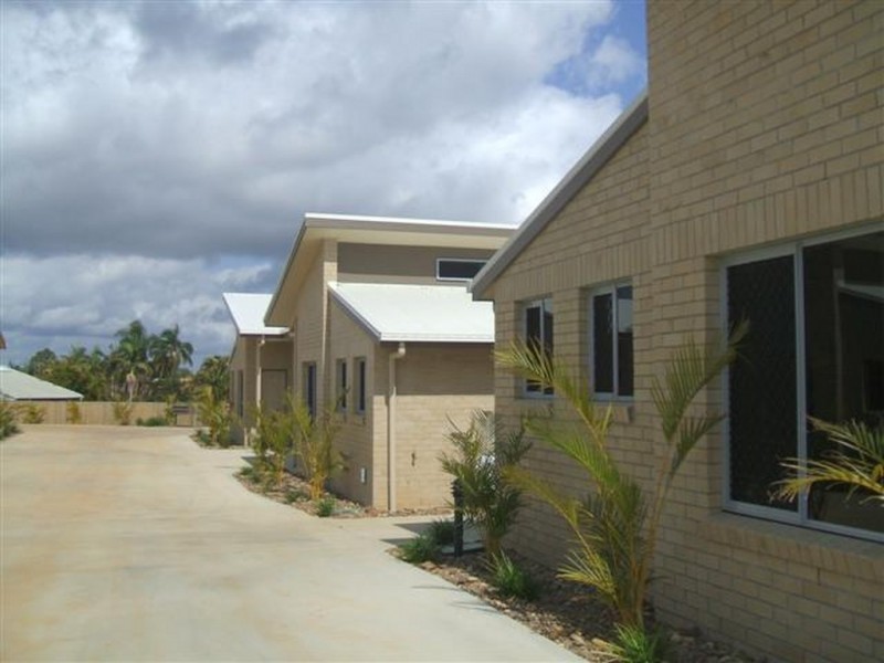 UNIT 6, 1 URRAWEEN RD, Urraween QLD 4655