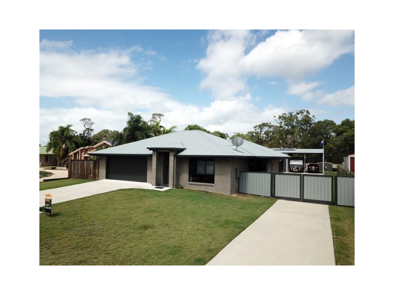 65 Ladbroke Crescent, Urangan QLD 4655