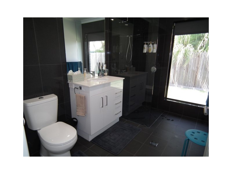 65 Ladbroke Crescent, Urangan QLD 4655