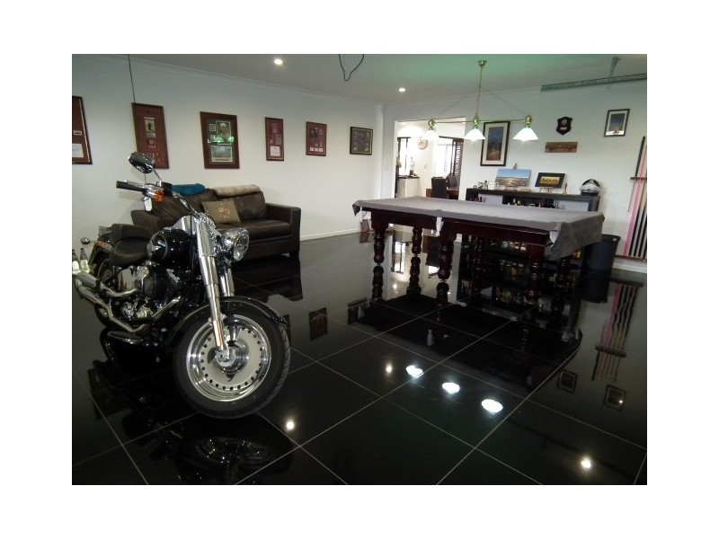 65 Ladbroke Crescent, Urangan QLD 4655