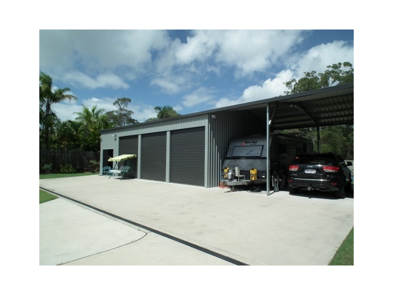 65 Ladbroke Crescent, Urangan QLD 4655