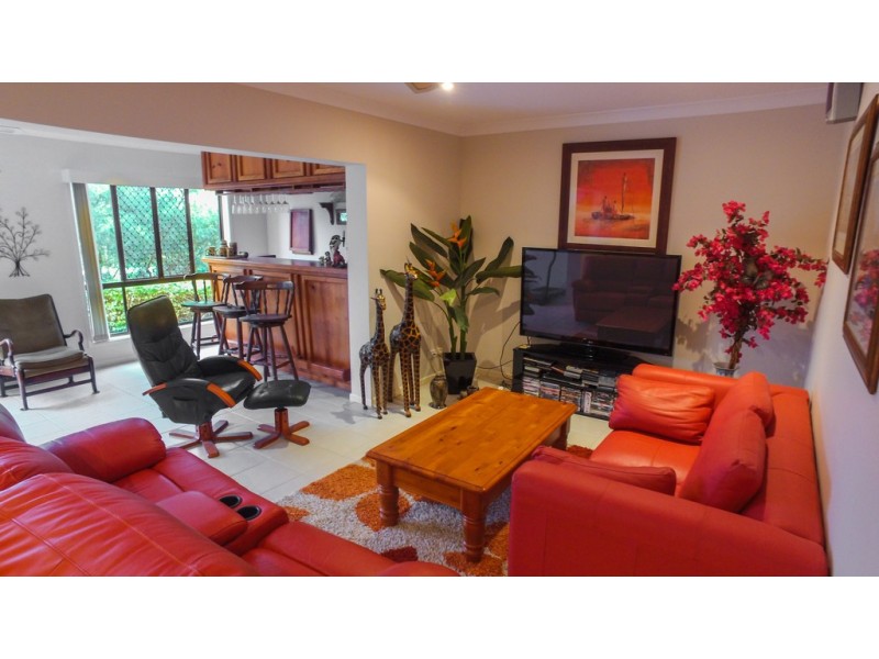 16 Hayman Court, Kawungan QLD 4655