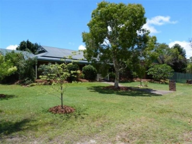 2 Hanover Drive, Urraween QLD 4655