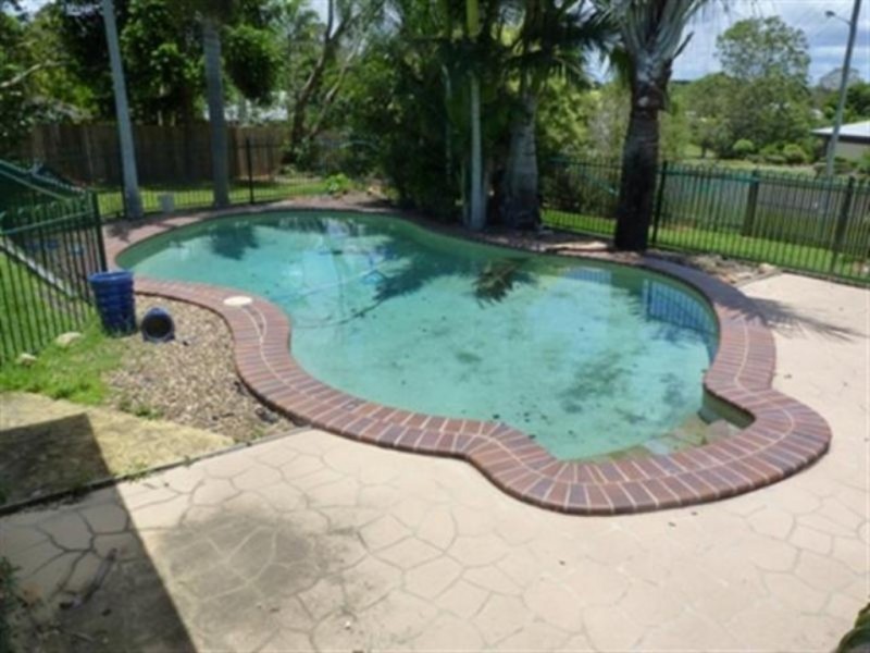 2 Hanover Drive, Urraween QLD 4655