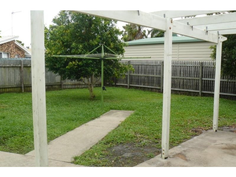 19 Warrego Drive, Point Vernon QLD 4655