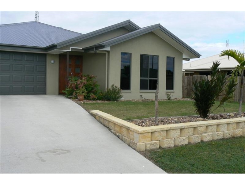 65 Yarrilee Circuit, Urraween QLD 4655