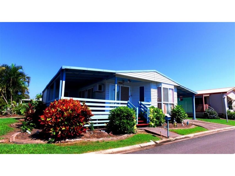 90 Cherry Street, Eli Waters QLD 4655