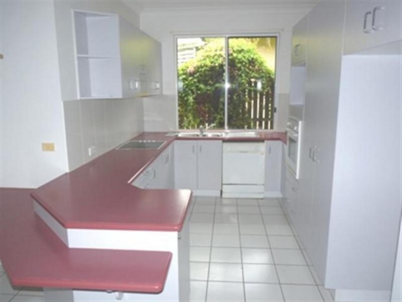 5 Gatakers lane, Point Vernon QLD 4655