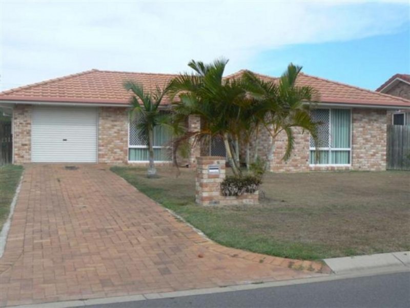 8 Ivybird Court, Torquay QLD 4655