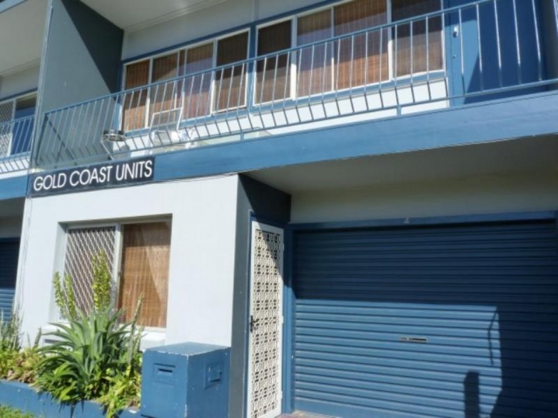 Unit 4/5 McKean Road, Scarness QLD 4655