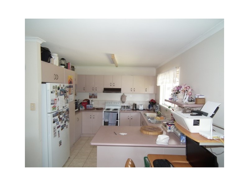 3 Morobe, Kawungan QLD 4655