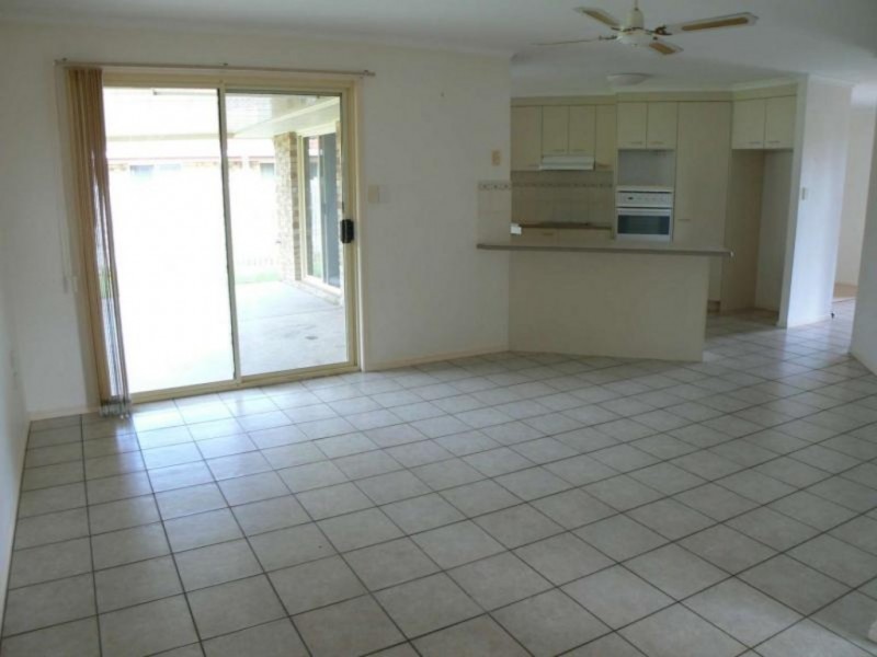 14 Harvard Place, Pialba QLD 4655