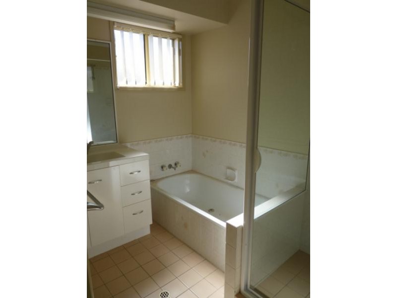 26 Parkway Drive, Scarness QLD 4655