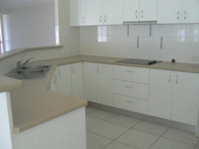 13 Kirriemuir Court, Kawungan QLD 4655