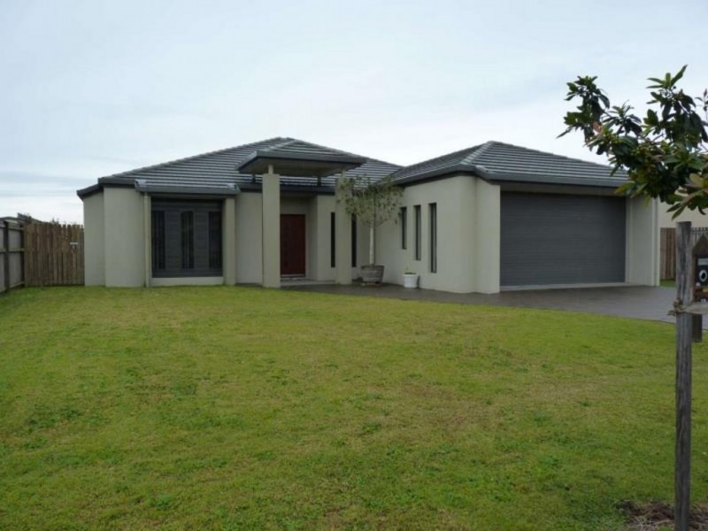 19 Lancaster St, Urraween QLD 4655