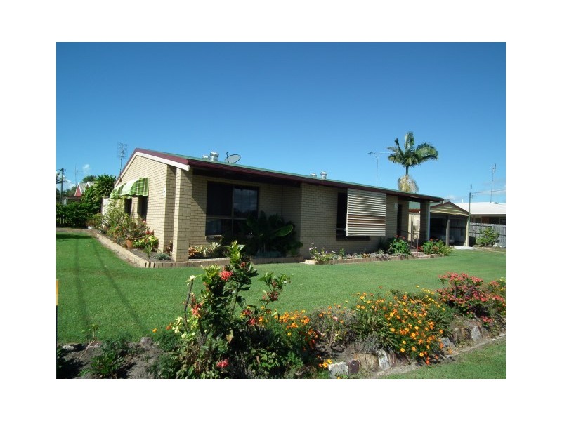 32 Hansen Street, Urangan QLD 4655