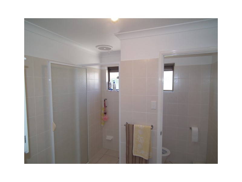 32 Hansen Street, Urangan QLD 4655