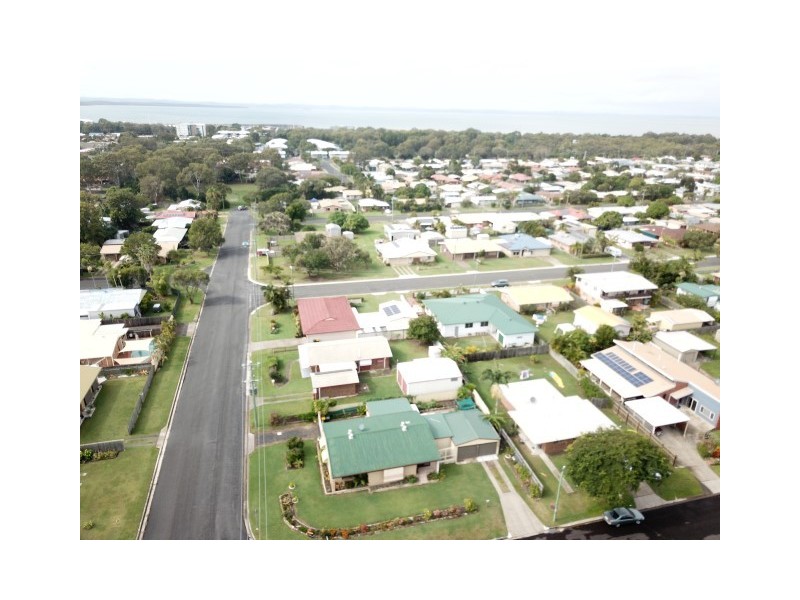 32 Hansen Street, Urangan QLD 4655