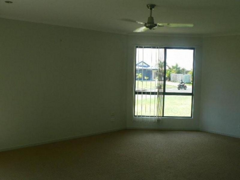 6 Dundee Drive, Kawungan QLD 4655