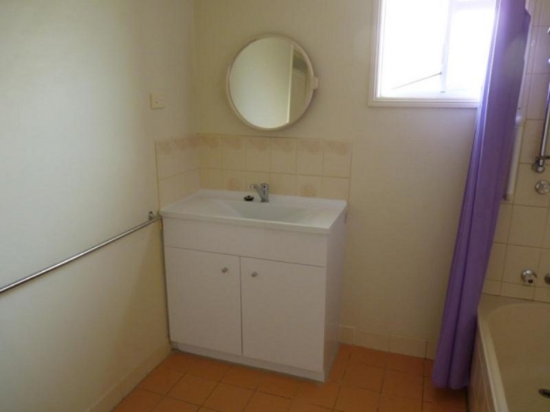 2/40 IAN AVENUE, Kawungan QLD 4655