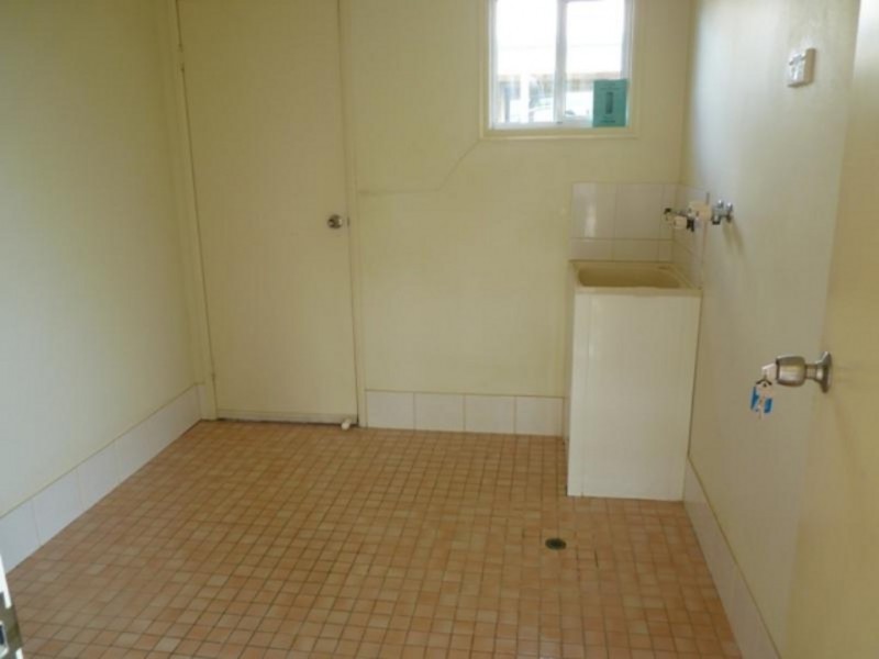 2/40 IAN AVENUE, Kawungan QLD 4655