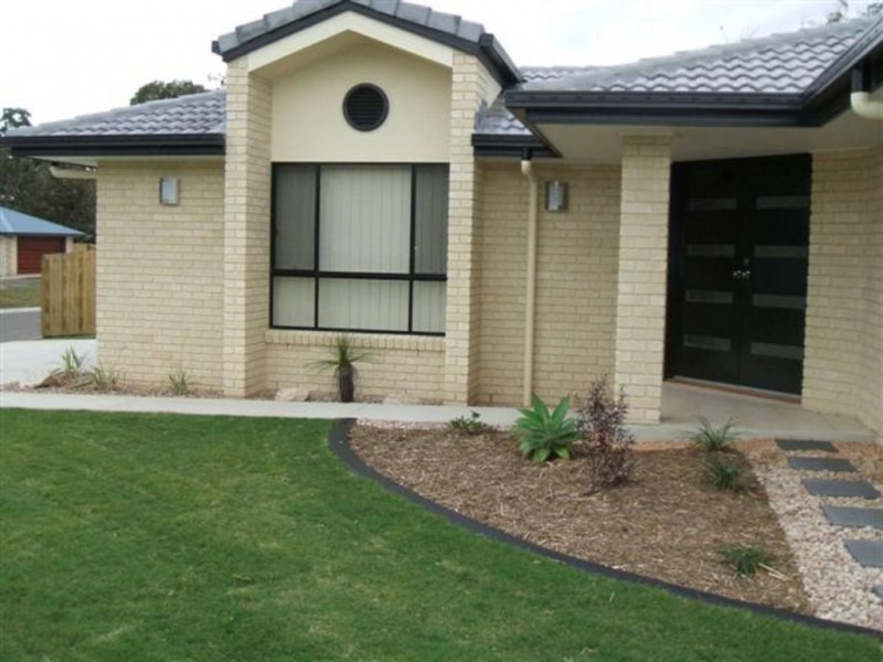 7 Whipbird Court, Urangan QLD 4655
