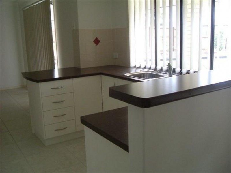 7 Whipbird Court, Urangan QLD 4655