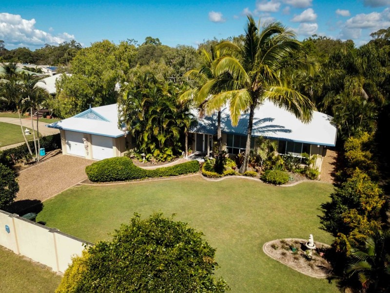 55 Ladbroke Crescent, Urangan QLD 4655