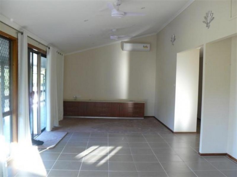 595 Esplanade, Urangan QLD 4655