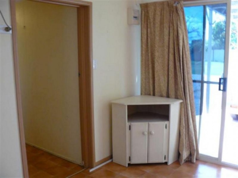 47 King, Urangan QLD 4655