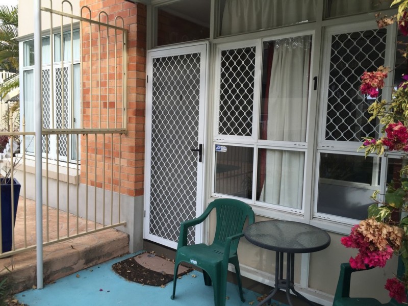 U1/374 Esplanade, Torquay QLD 4655