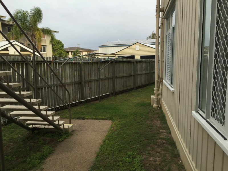 U1/374 Esplanade, Torquay QLD 4655